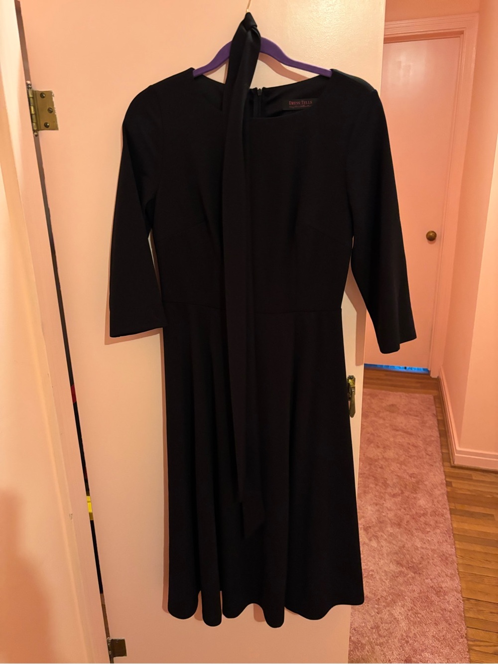 Elegant Black Long-Sleeve Midi Dress with Neck Tie